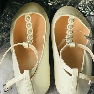 Children’s place white shoes with breaded faux pearl t-strap